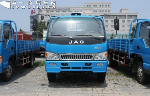 江淮 威铃